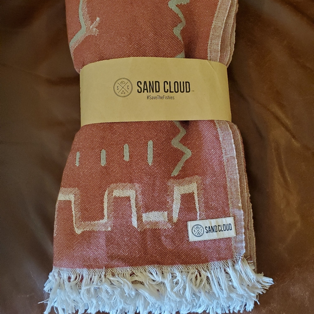 Sand Cloud XL Towel [Price is firm]